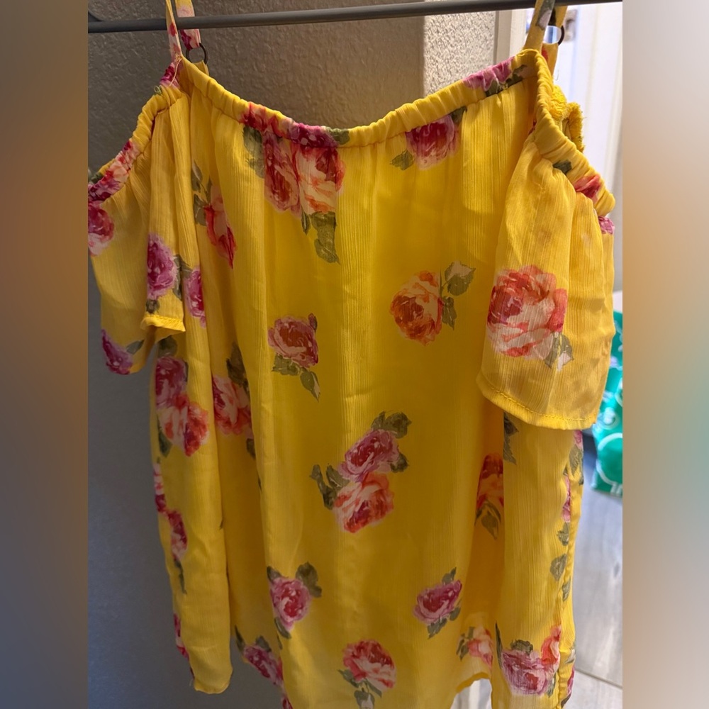 Abercrombie Kids Yellow Floral Off-Shoulder Blouse